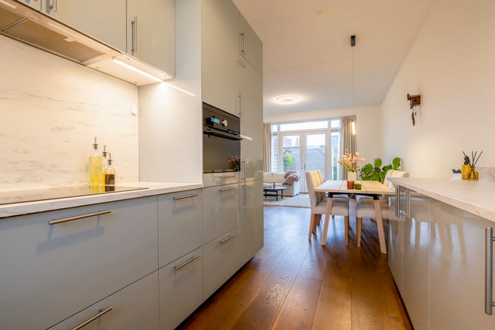 Foto 12 van Valeriaanweg 231