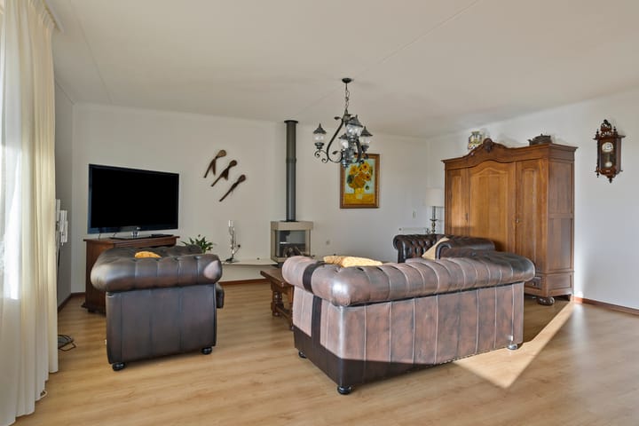 Photo 10 of Heermoesstraat 13