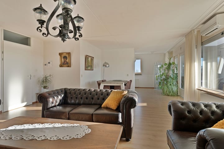 Photo 13 of Heermoesstraat 13