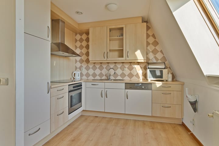 Photo 18 of Heermoesstraat 13