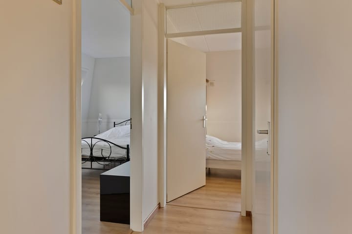 Photo 21 of Heermoesstraat 13