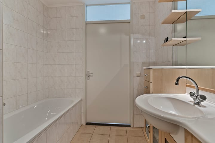 Photo 25 of Heermoesstraat 13