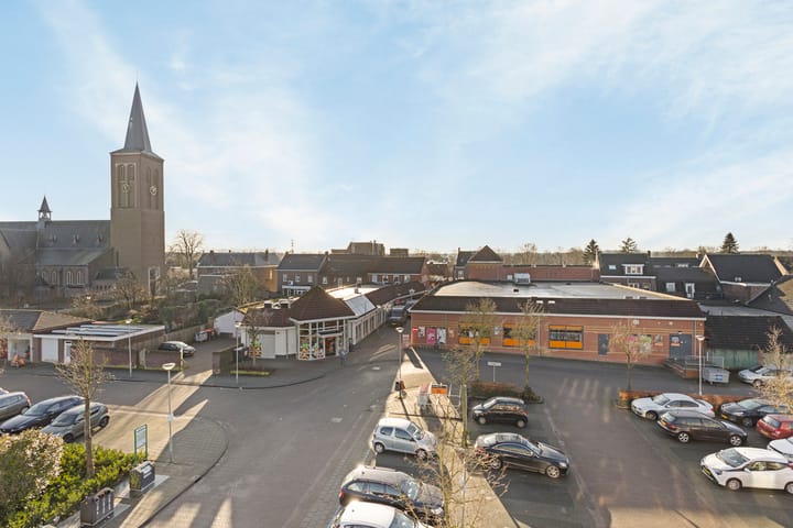 Photo 34 of Heermoesstraat 13