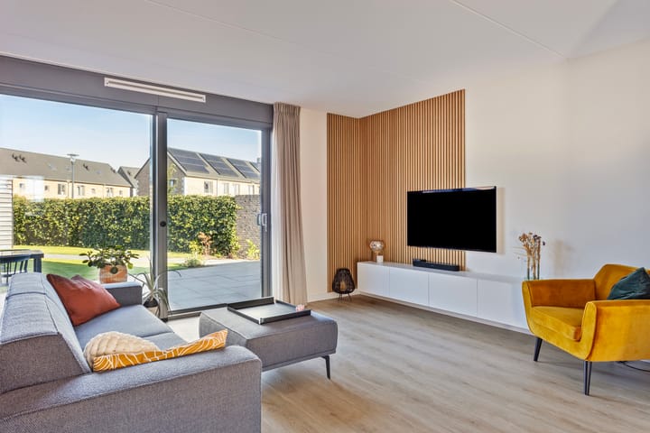 Foto 14 van Janus Baulingstraat 9