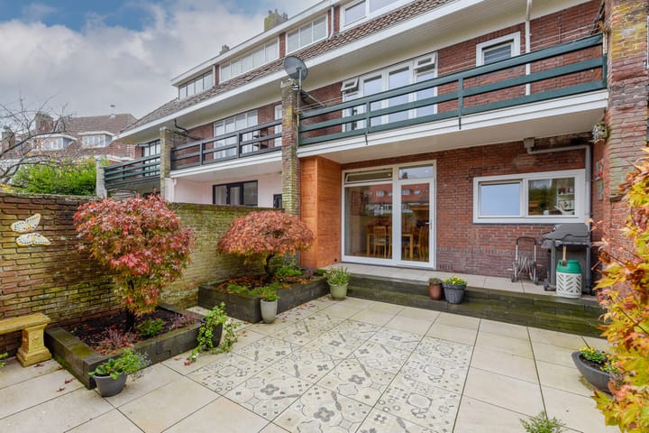 Foto 15 van Van Zuylen van Nijeveltstraat 30