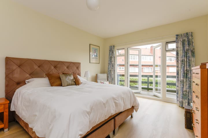 Foto 18 van Van Zuylen van Nijeveltstraat 30