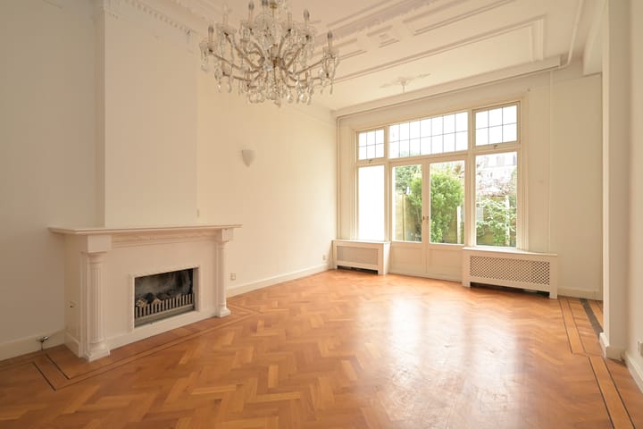 Photo 7 of Nassau Dillenburgstraat 26