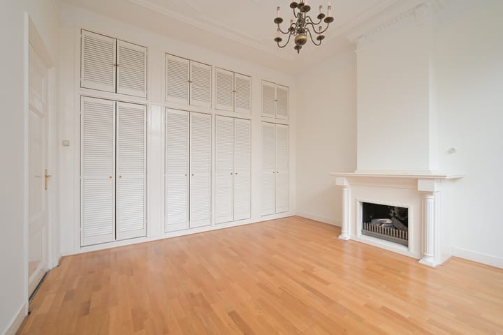 Photo 18 of Nassau Dillenburgstraat 26