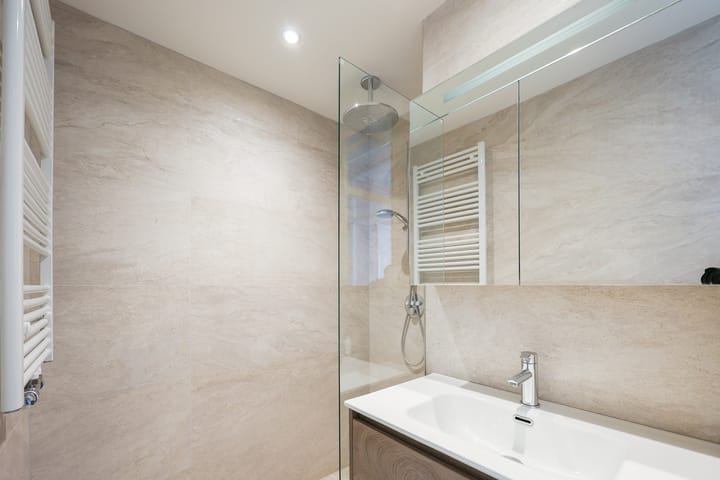 Foto 8 van Anna van Burenstraat 7-2