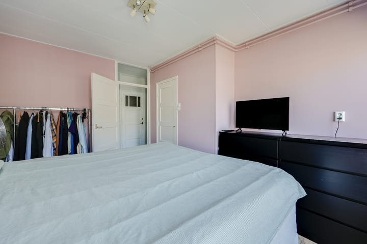 Foto 13 van Anna van Burenstraat 7-2