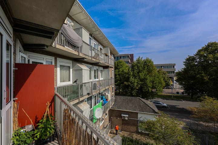 Foto 15 van Anna van Burenstraat 7-2