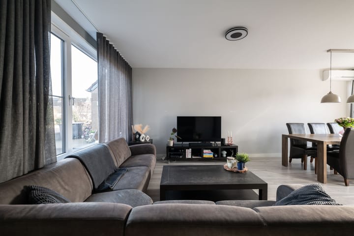 Foto 6 van Bloemhofplein 9