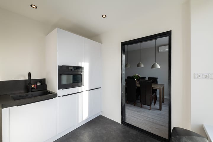 Foto 16 van Bloemhofplein 9