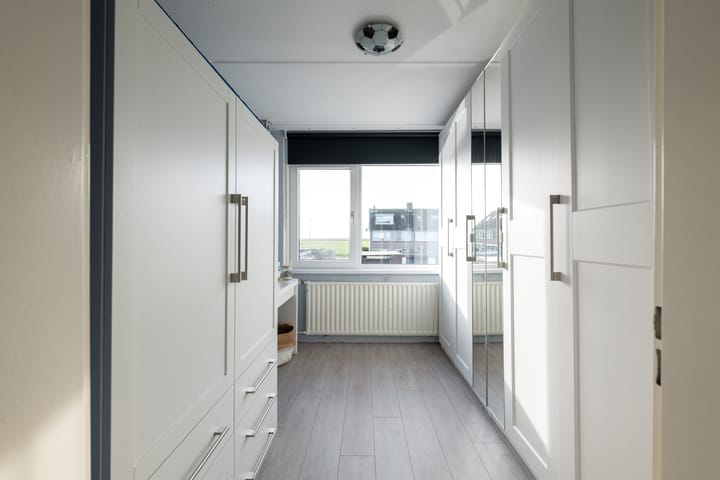 Foto 19 van Bloemhofplein 9