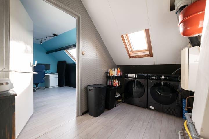 Foto 21 van Bloemhofplein 9