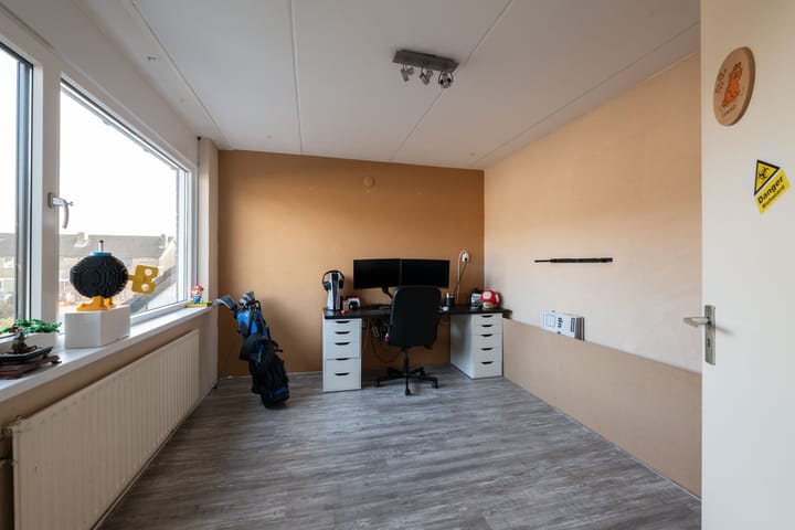 Foto 17 van Bloemhofplein 9