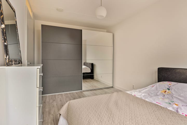 Photo 18 of Perzikkruidkade 16