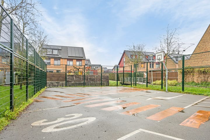 Photo 39 of Perzikkruidkade 16