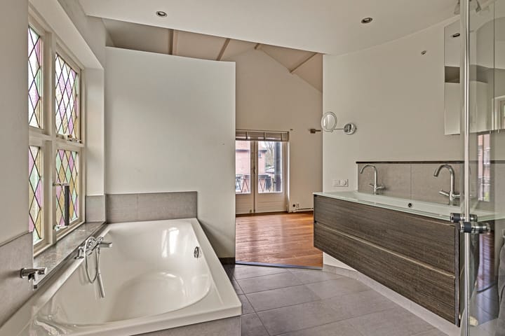 Foto 32 van Driehuizerkerkweg 10