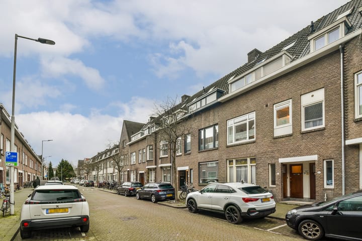 Foto 26 van Jan Willem Frisostraat 18-B