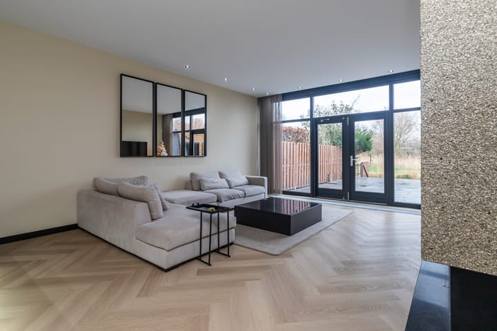 Photo 3 of Waterbiesweg 42