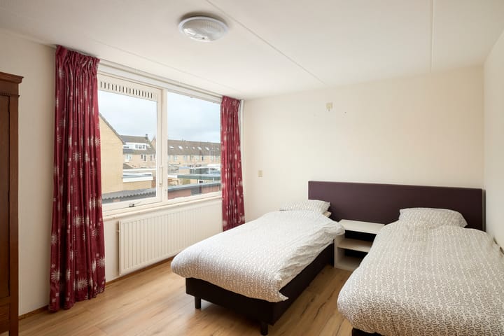 Photo 11 of Essenlaan 45