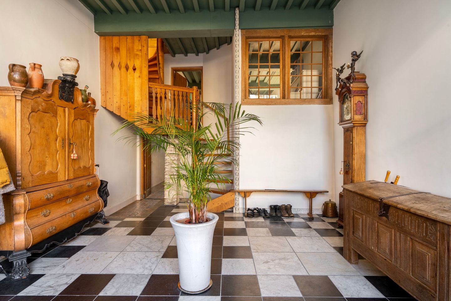 646.jpg?options=width=1440