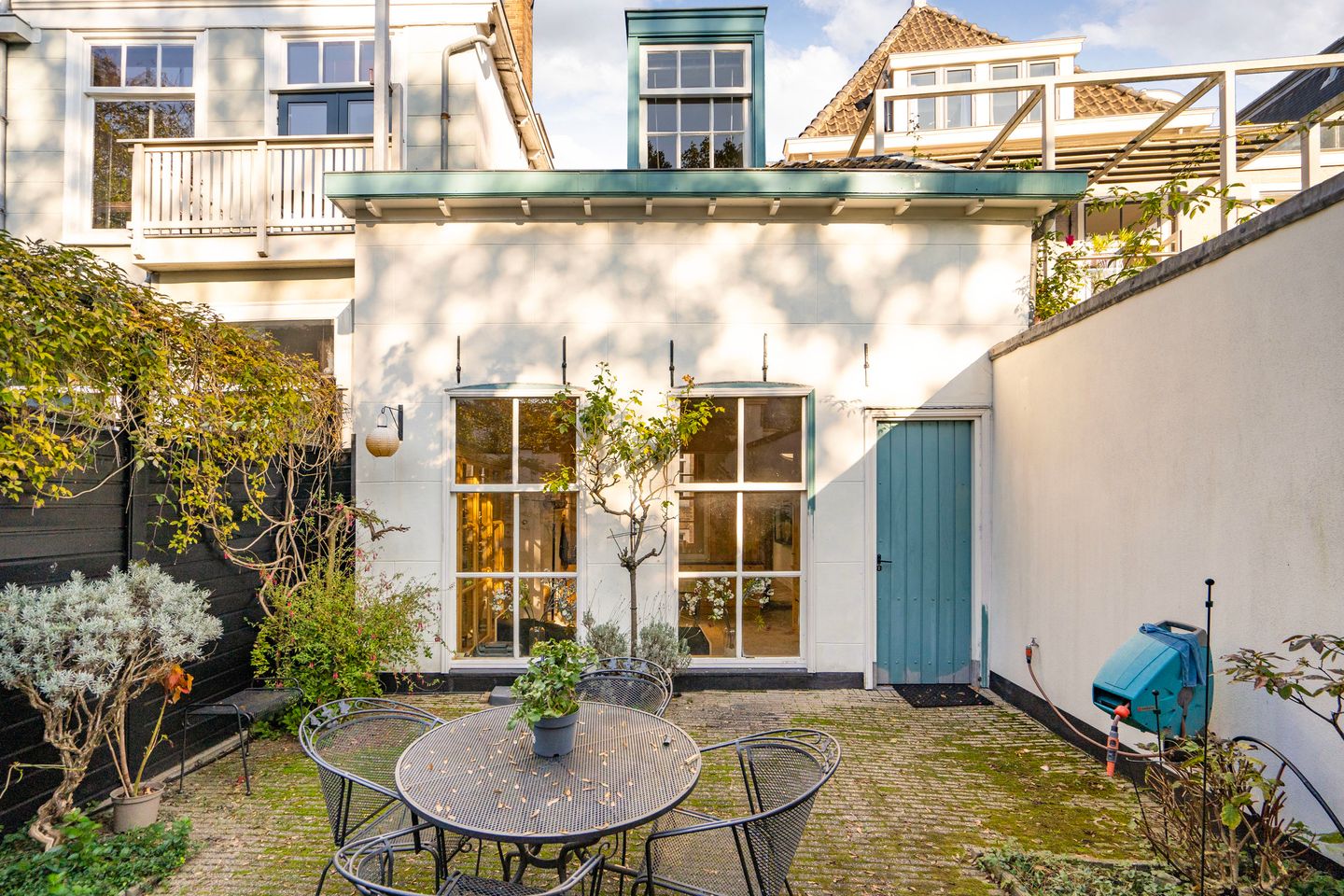 837.jpg?options=width=1440