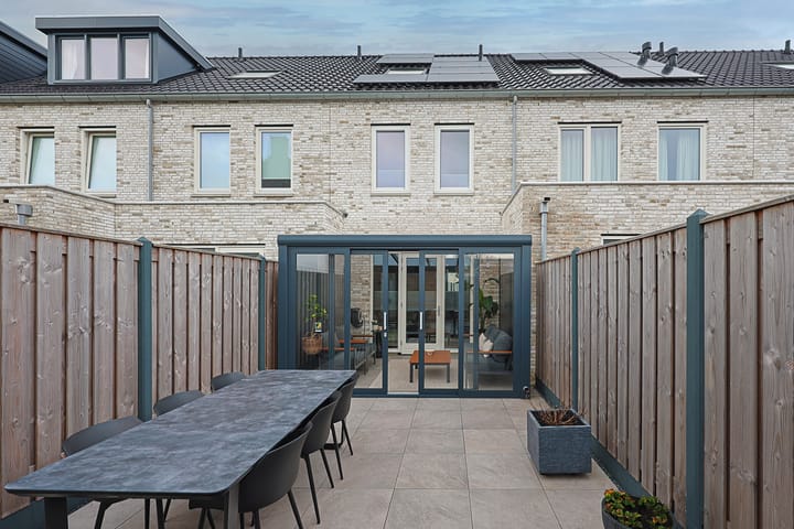 Foto 2 van Tusschenstuk 8