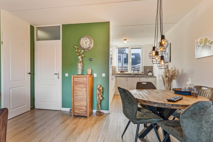 Foto 12 van Kamille 27