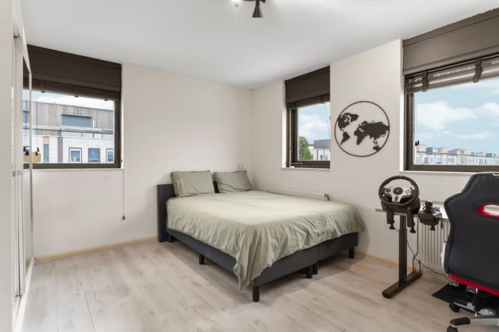 Foto 15 van Piranesistraat 2