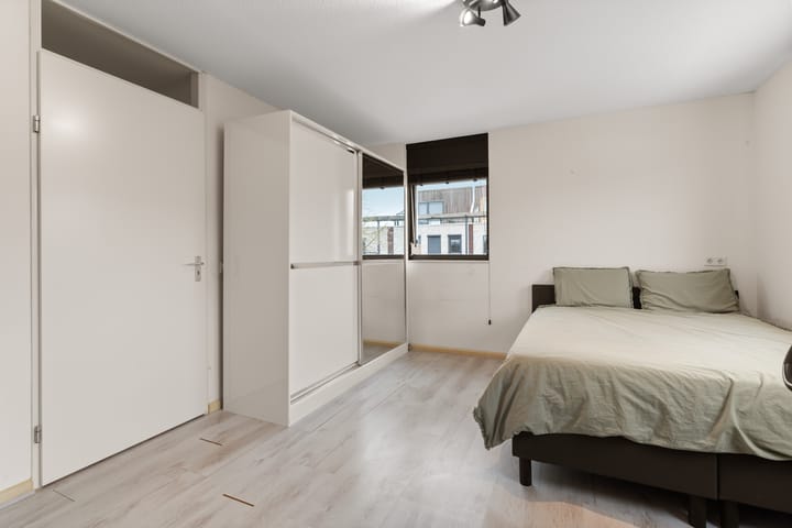 Foto 17 van Piranesistraat 2