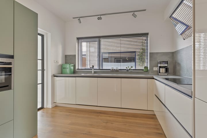 Foto 11 van van Sonsbeeckstraat 14