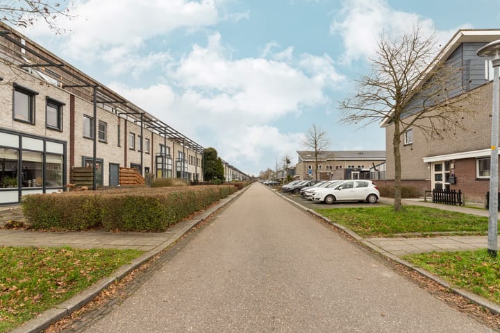 Foto 41 van Piranesistraat 2