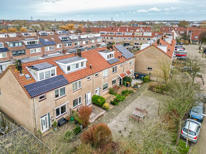 Photo 1 of Waterlelieweg 10