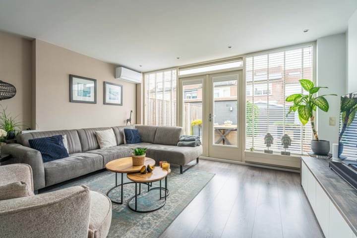 Photo 4 of Waterlelieweg 10