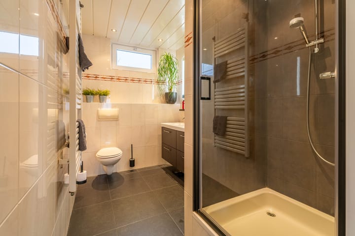 Photo 18 of Waterlelieweg 10