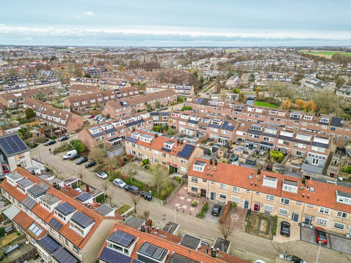 Photo 29 of Waterlelieweg 10