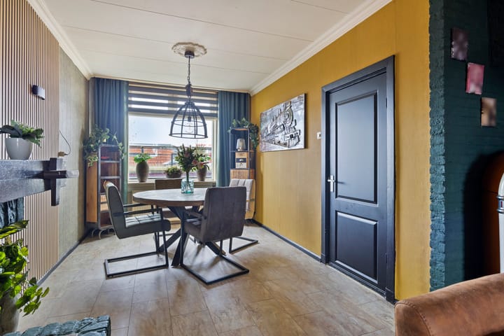 Foto 8 van Ambtstraat 49