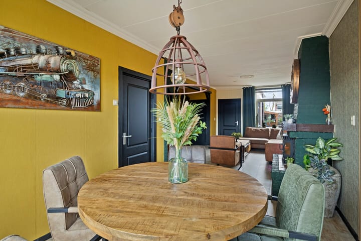 Foto 10 van Ambtstraat 49