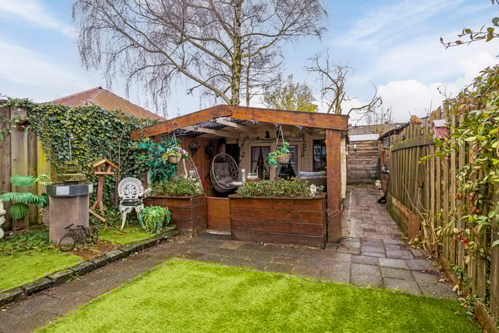 Foto 30 van Ambtstraat 49