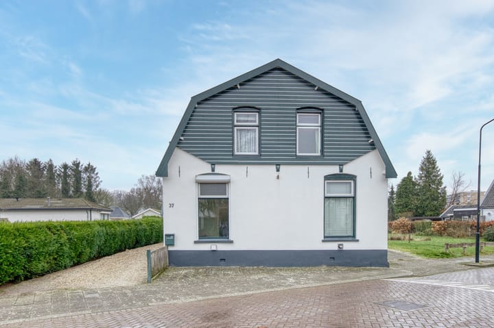 Foto 16 van Hogeweg 37