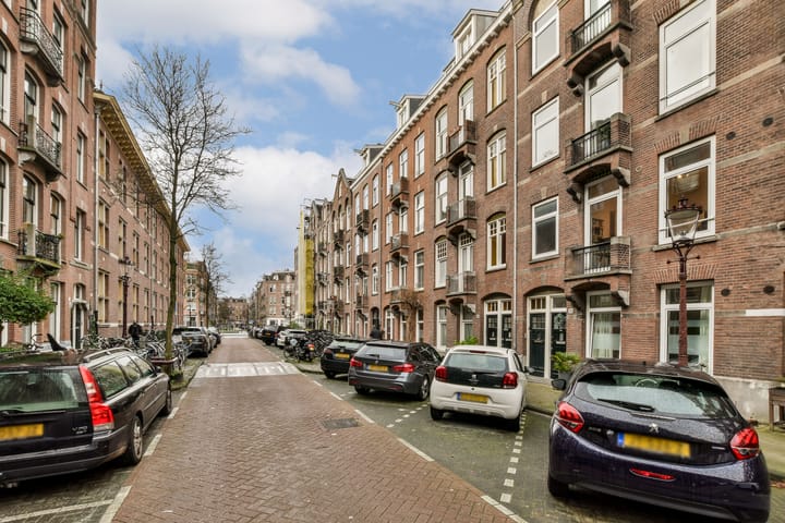 Foto 25 van Brederodestraat 88-2