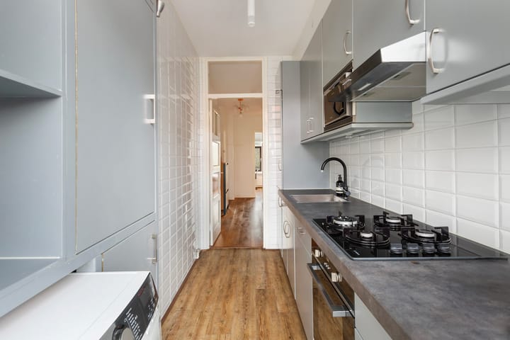 Photo 17 of Vreeswijkstraat 351