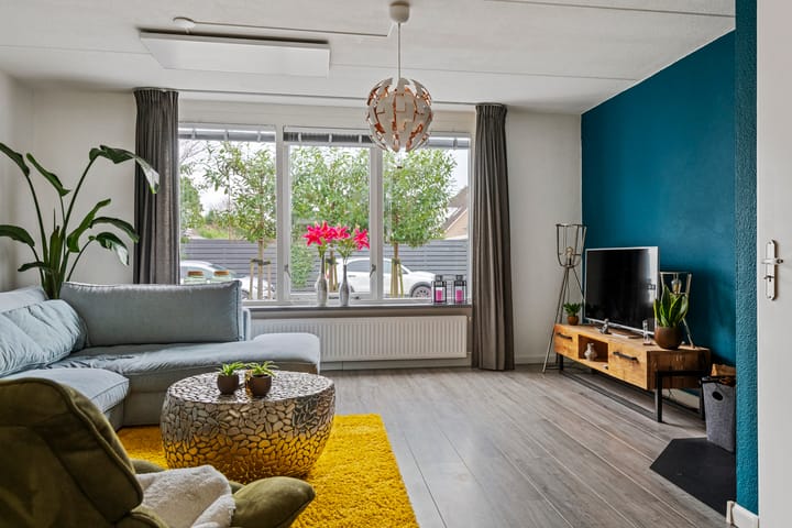 Photo 7 of Postelkamp 7