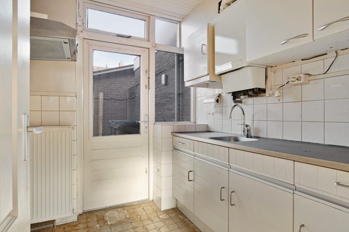 Foto 11 van Vorsterstraat 34