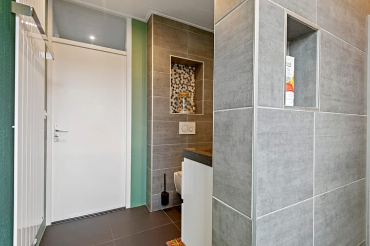 Photo 18 of Postelkamp 7