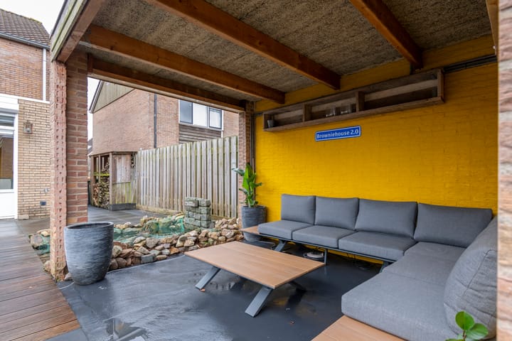 Photo 31 of Postelkamp 7