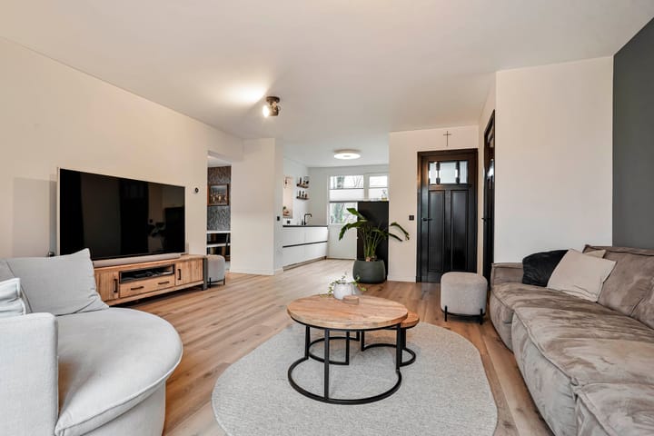 Foto 5 van Burg. Molenaarhoeven 60