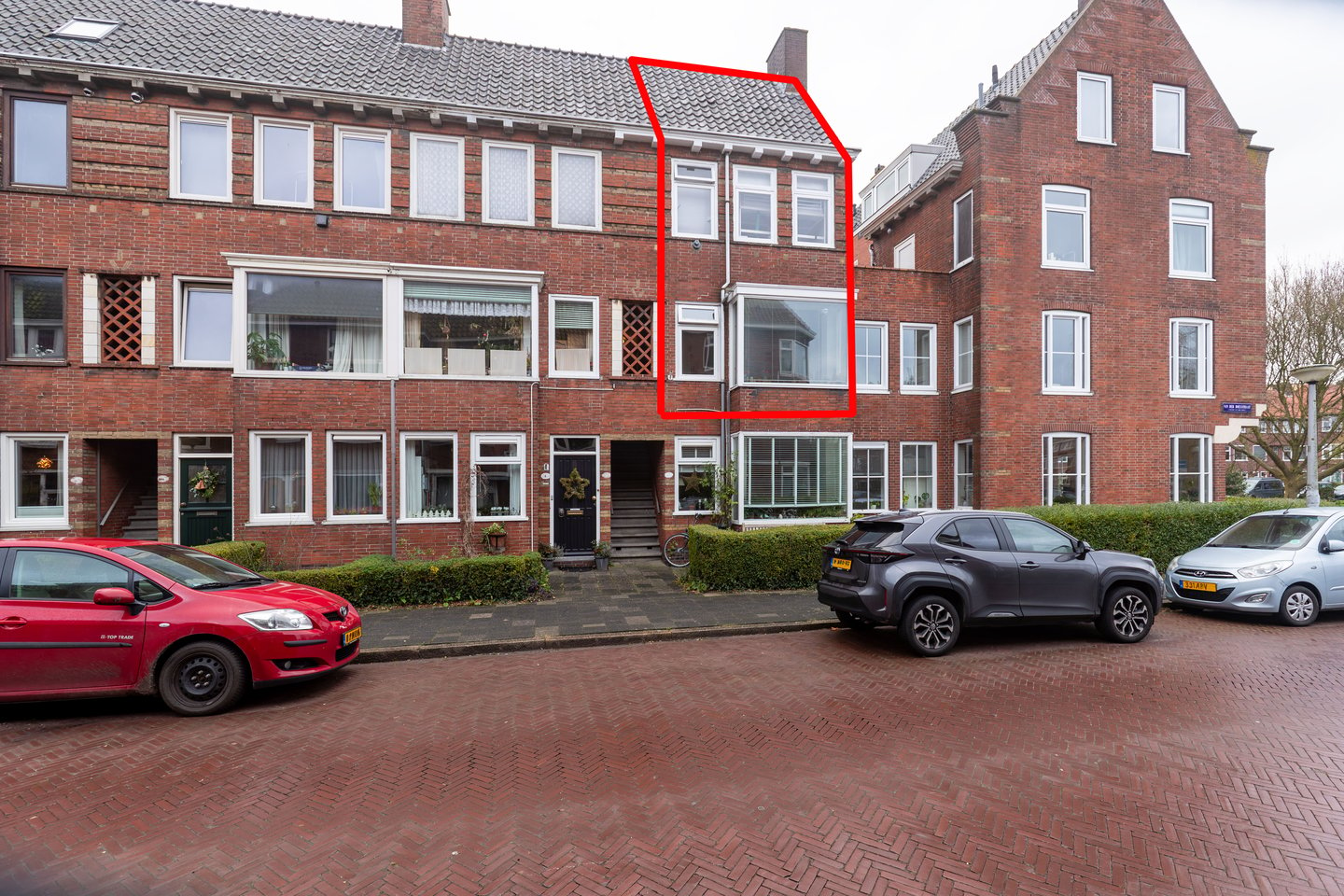 View photo 1 of Van der Doesstraat 1-a